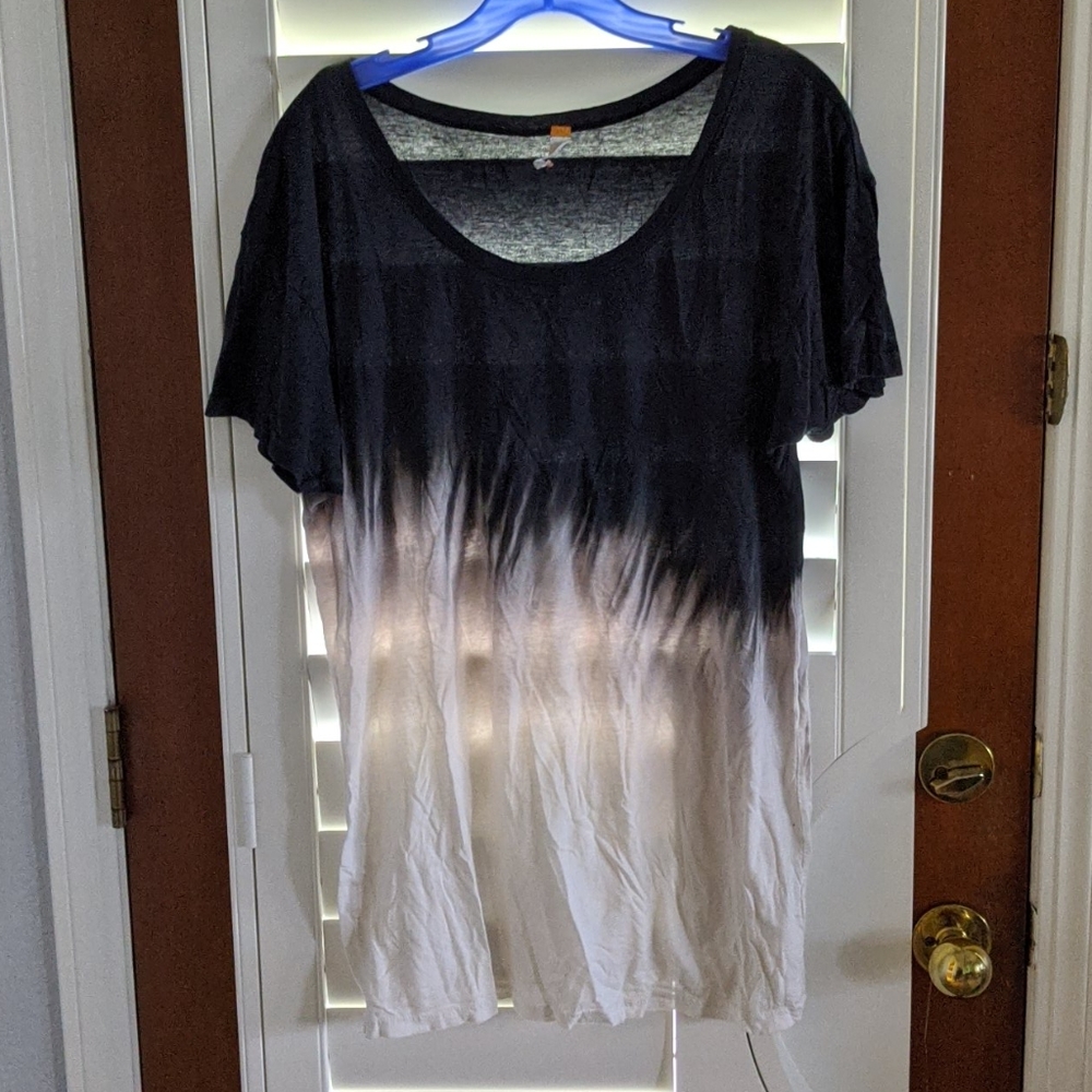 Lucy lightweight tie-dye shirt